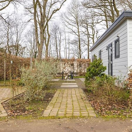 Gezellig Modern Chalet Midden Op De Veluwe Епе Екстериор снимка