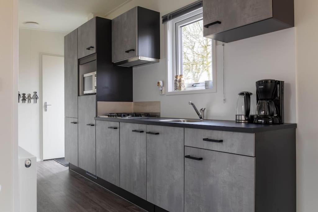Gezellig Modern Chalet Midden Op De Veluwe Епе Екстериор снимка