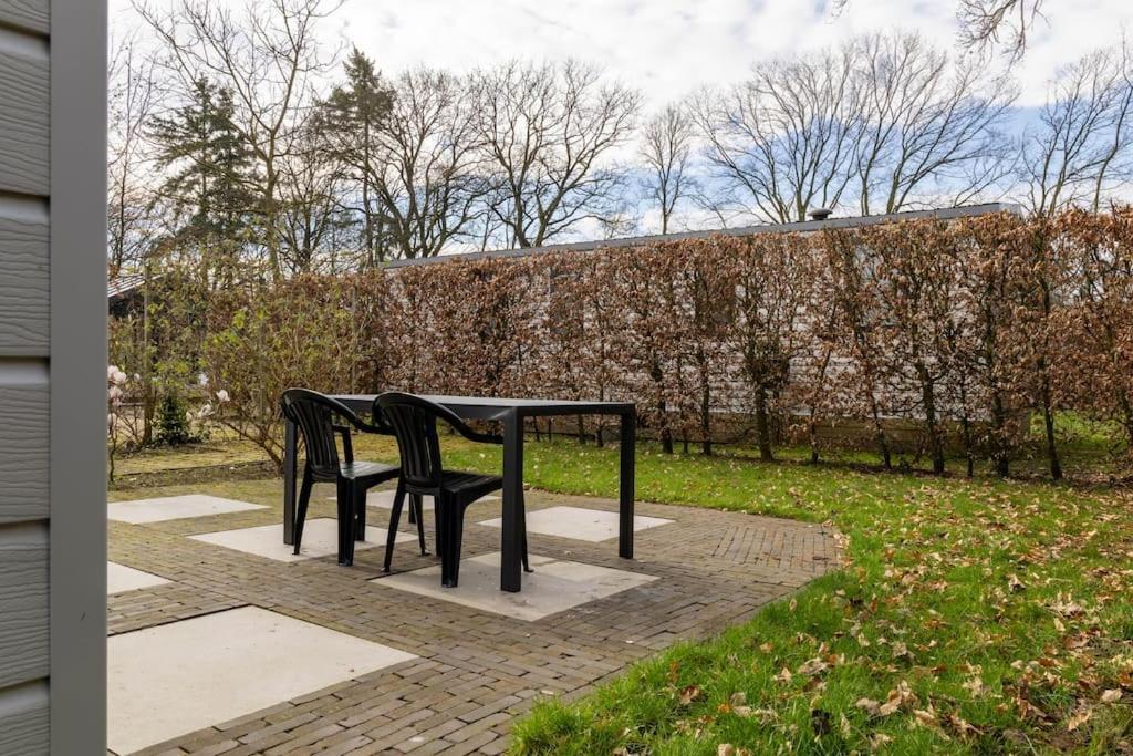 Gezellig Modern Chalet Midden Op De Veluwe Епе Екстериор снимка